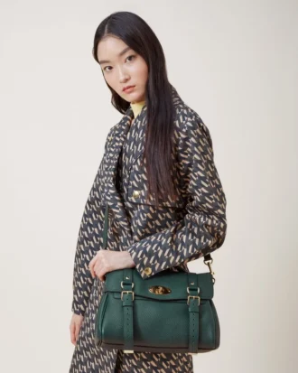 Alexa Mulberry Green Heavy Grain Sustainable Icons