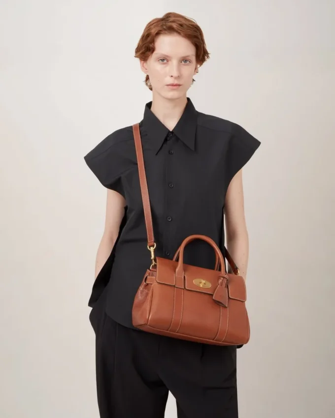 Bayswater Satchel i Oak Nvt-läder axelväska Mulberry