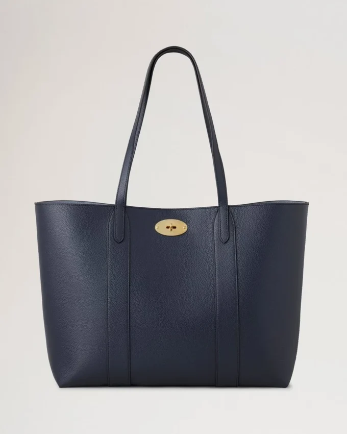 Bayswater Tote Night Sky & Poplin Blue Liten klassisk struktur med kontrast Bayswater Tote Night Sky & Poplin Blue Liten klassisk struktur med kontrast