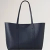 Bayswater Tote Night Sky & Poplin Blue Liten klassisk struktur med kontrast Bayswater Tote Night Sky & Poplin Blue Liten klassisk struktur med kontrast