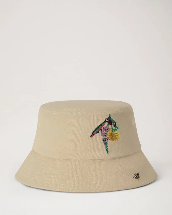 Broderad bucket hat i ecru bomull Sommarutgåva