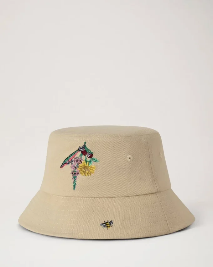 Broderad bucket hat i ecru bomull Sommarutgåva