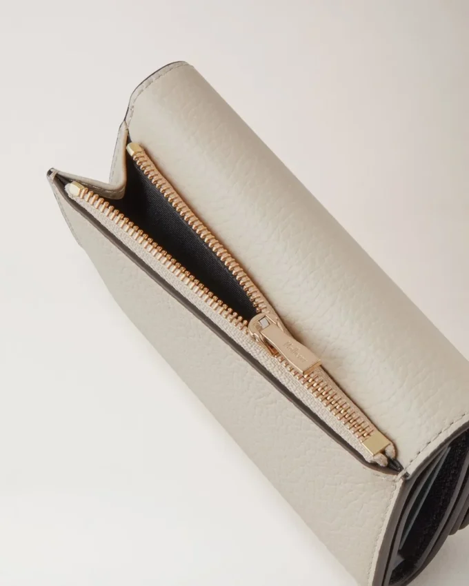 Continental Trifold Chalk Small Classic Grain för kvinnor Continental Trifold Chalk Small Classic Grain för kvinnor
