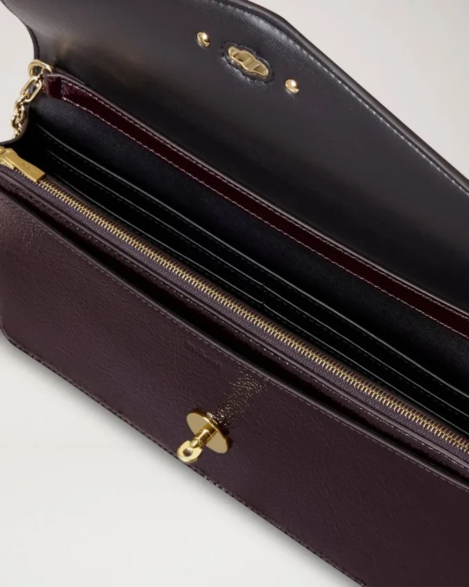 Darley Clutch Deep Aubergine Lack Damer Darley Clutch Deep Aubergine Lack Damer