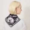 Fyrkantig scarf – British Park Deep Aubergine Silk Twill Fyrkantig scarf – British Park Deep Aubergine Silk Twill
