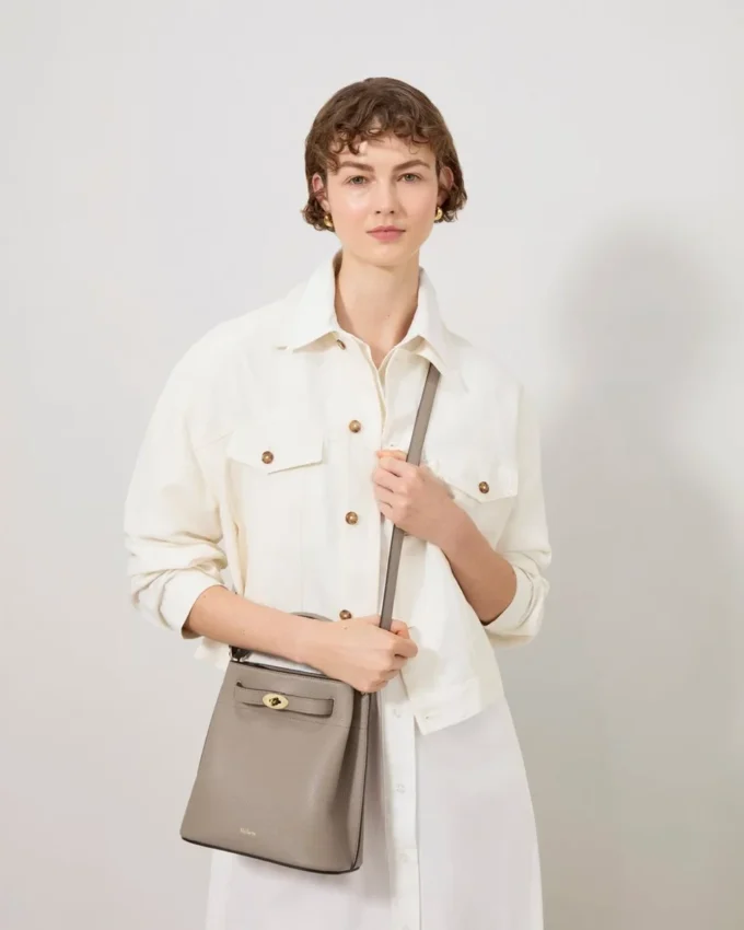 Islington Bucket Cashmere Taupe Small Classic Grain