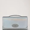 Lily Clutch Silver Iriserande läder med ödleprägling Lily Clutch Silver Iriserande läder med ödleprägling