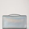 Lily Clutch Silver Iriserande läder med ödleprägling Lily Clutch Silver Iriserande läder med ödleprägling