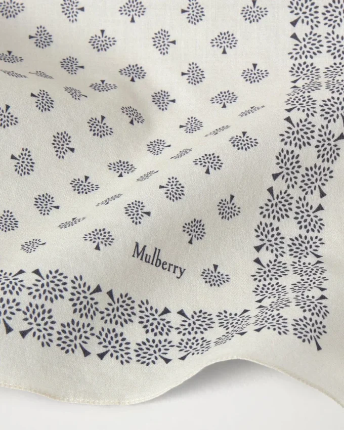 Liten fyrkantig scarf – Mulberry Tree Eggshell Cotton Liten fyrkantig scarf – Mulberry Tree Eggshell Cotton