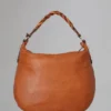 Medium Daria Hobo Begagnad Oak Mjuka, svampiga begagnade väskor