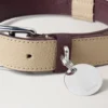 Medium läderhalsband Dune & Oxblood Small Classic Grain Medium läderhalsband Dune & Oxblood Small Classic Grain