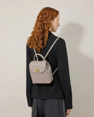 Mini Bayswater-ryggsäck i kashmirgrått, liten klassisk struktur