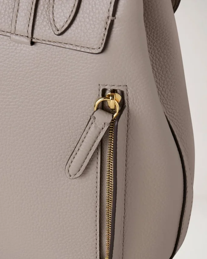 Mini Bayswater-ryggsäck i kashmirgrått, liten klassisk struktur Mini Bayswater-ryggsäck i kashmirgrått, liten klassisk struktur
