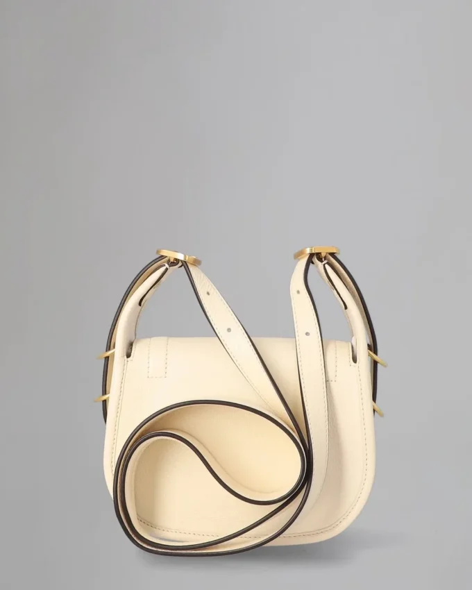 Mini Sadie Satchel Begagnad äggskalsfärgad högblank läder Mini Sadie Satchel Begagnad äggskalsfärgad högblank läder