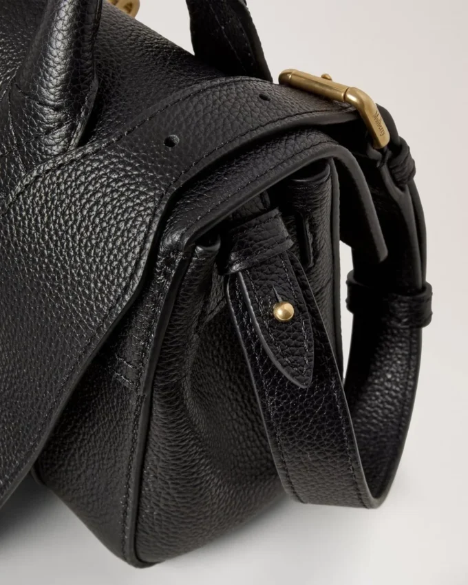 Mini Small Bayswater Svart Väska med klassiskt mönster och handtag Mini Small Bayswater Svart Väska med klassiskt mönster och handtag