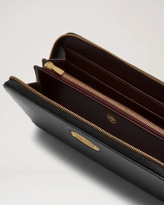 Mulberry-plakett 8 kreditkort med dragkedja Svart Liten klassisk struktur Mulberry-plakett 8 kreditkort med dragkedja Svart Liten klassisk struktur
