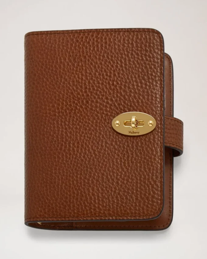 Postman’s Lock Pocket Book Oak Small Classic Grain