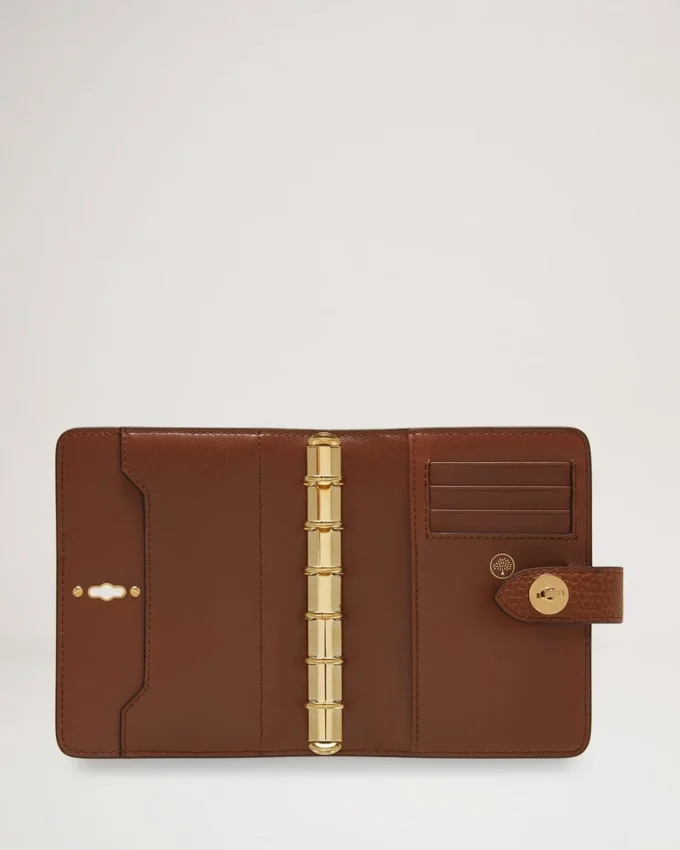 Postman’s Lock Pocket Book Oak Small Classic Grain