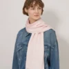 Rektangulär scarf med Mulberry-träd i blommande rosa bomulls- och sidenblandning Rektangulär scarf med Mulberry-träd i blommande rosa bomulls- och sidenblandning