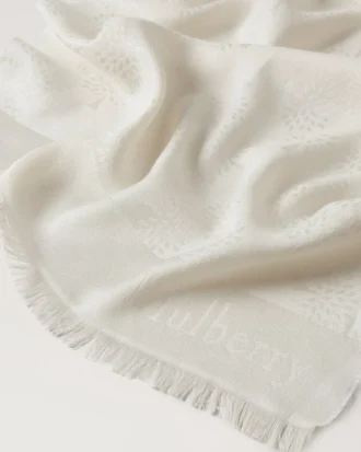 Rektangulär scarf med Mulberry-träd i krämfärgad bomulls- och silkesblandning Rektangulär scarf med Mulberry-träd i krämfärgad bomulls- och silkesblandning