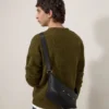 Rye Small Messenger Svart Mjukt kalvskinn Herr