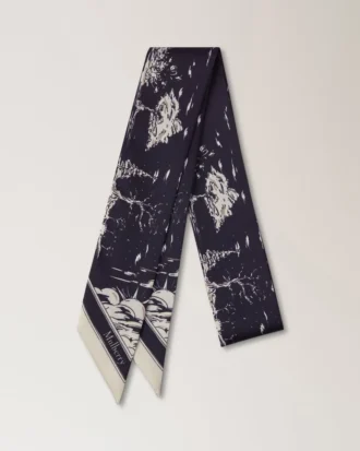 Smal halsduk – British Park Deep Aubergine Återvunnen polyester