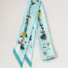 Smal scarf – Riverside Floral Marina Blue återvunnen polyester Smal scarf – Riverside Floral Marina Blue återvunnen polyester