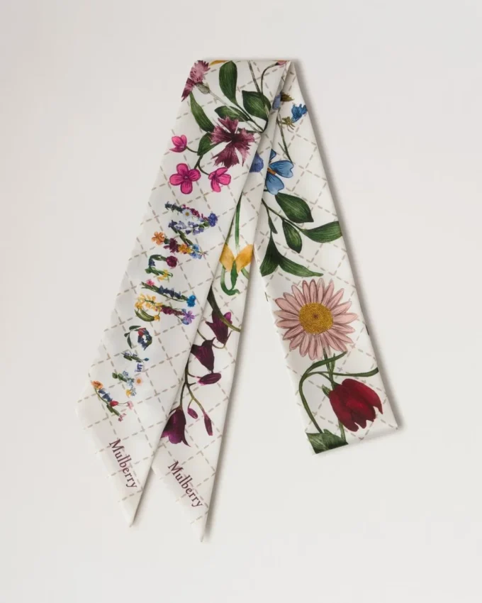 Smal scarf – vilda blommor, äggskal, återvunnen polyester Smal scarf – vilda blommor, äggskal, återvunnen polyester