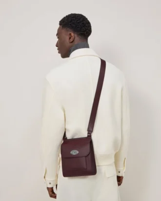 Small Antony Black Cherry Small Classic Grain Dam