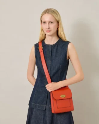 Small Antony Coral Orange Small Classic Grain Women
