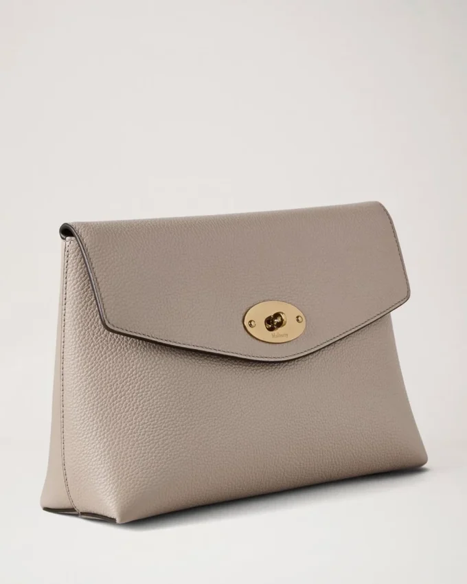 Small Darley-kosmetisk väska i kashmir, taupe, liten, klassisk struktur Small Darley-kosmetisk väska i kashmir, taupe, liten, klassisk struktur