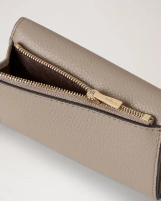 Vikbar plånbok för flera kort, Cashmere Taupe, Small Classic Grain