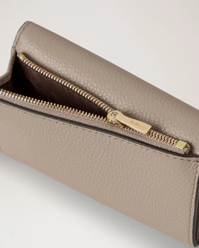 Vikbar plånbok för flera kort, Cashmere Taupe, Small Classic Grain