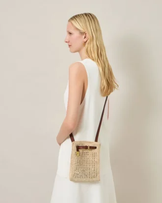 Virkad crossbody-väska Naturlig virkad raffia Sommarutgåva Virkad crossbody-väska Naturlig virkad raffia Sommarutgåva