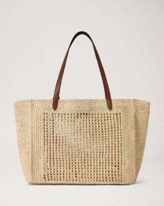 Virkad väska i naturfärgad raffia – sommarutgåva Virkad väska i naturfärgad raffia – sommarutgåva