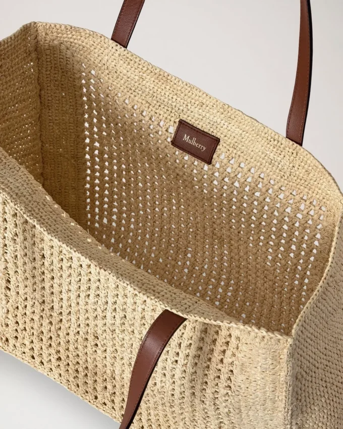 Virkad väska i naturfärgad raffia – sommarutgåva Virkad väska i naturfärgad raffia – sommarutgåva